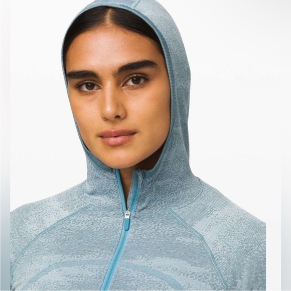 Lululemon Women’s Swiftly Speed Hooded Half Zip Pullover | Size: 10 - Picture 8 of 8